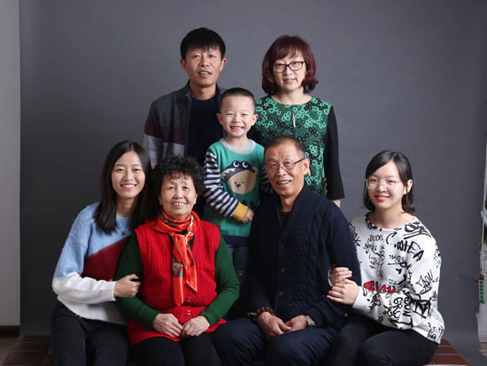 鐘情山河十一年，成就美女老板致富之路
