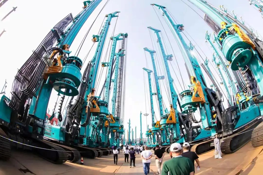 鉆孔直徑7米、鉆孔深度170米！世界最大旋挖鉆機(jī)成功下線
