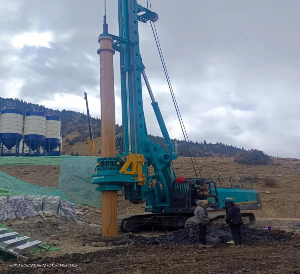 決戰(zhàn)“世界之巔”！山河智能旋挖鉆機(jī)實(shí)力助建川藏鐵路