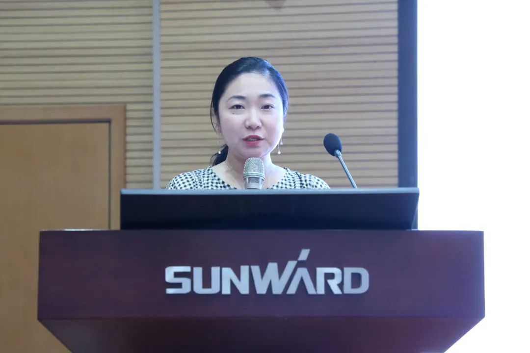 繽紛“暑”假，不負(fù)所“托”！山河智能職工子女暑期托管班結(jié)業(yè)啦