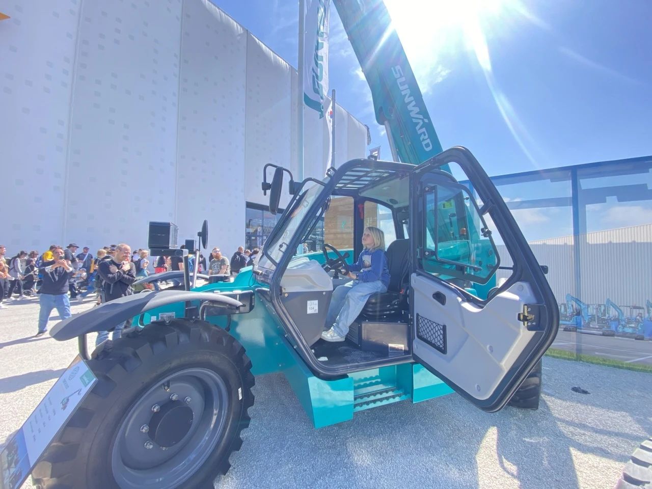 山河智能高空機(jī)械閃耀Bauma 2025！ 新能源技術(shù)與創(chuàng)新產(chǎn)品獲全球矚目