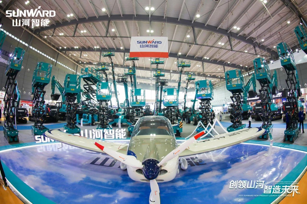 2025 CICEE | 山河智能歷屆長(zhǎng)沙展高光回顧！再啟新篇，邀您共赴創(chuàng)新之約！