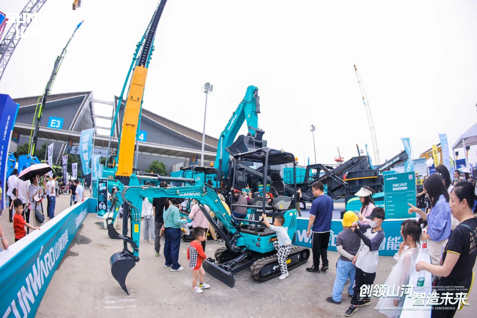 2025 CICEE | 山河智能歷屆長(zhǎng)沙展高光回顧！再啟新篇，邀您共赴創(chuàng)新之約！