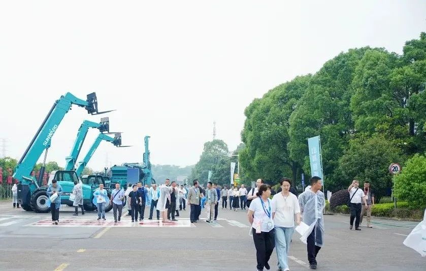2025 CICEE | 為客戶創(chuàng)造價(jià)值，山河智能客戶交流會(huì)圓滿舉辦