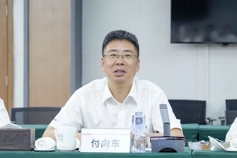 山河智能與易普力公司深化戰(zhàn)略合作，共筑混裝設備技術轉化新標桿