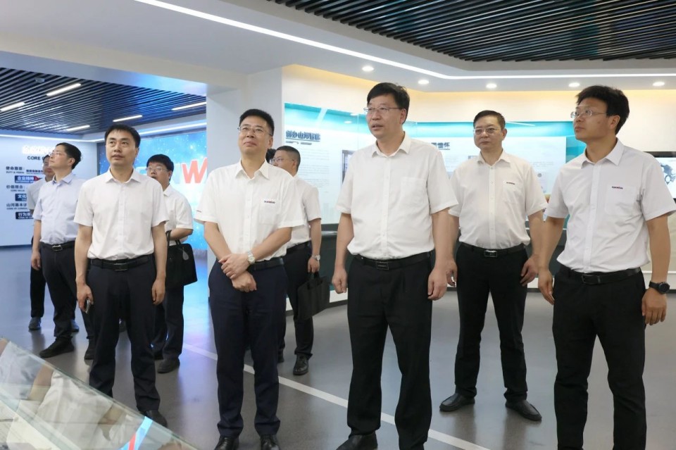 中國工程院院士、中南林業(yè)科技大學(xué)黨委書記吳義強一行到山河智能開展訪企拓崗活動
