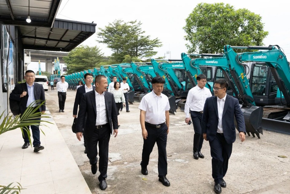 廣州工控集團黨委書記、董事長景廣軍率隊考察山河智能印尼子公司