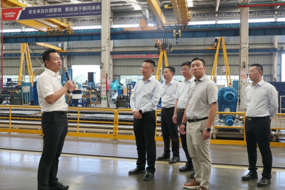 共商合作，建華控股有限公司董事長(zhǎng)汪貴華到訪山河智能